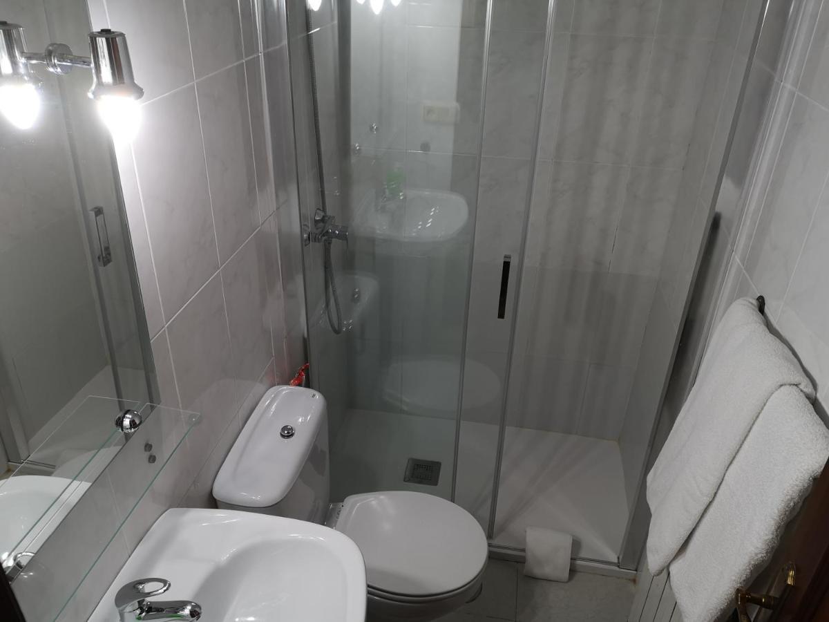 Pension Las Rias โอโกรูญา ภายนอก รูปภาพ