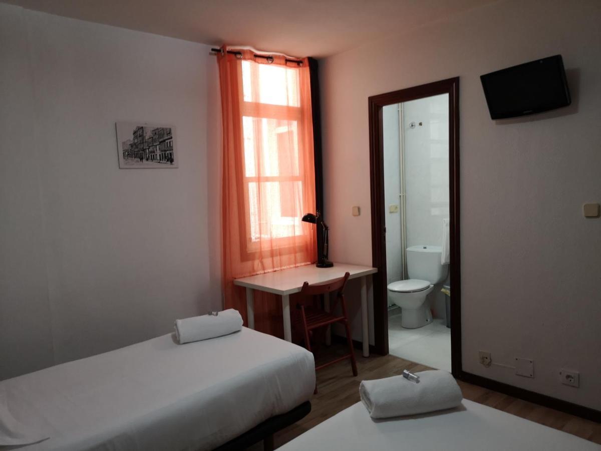 Pension Las Rias โอโกรูญา ภายนอก รูปภาพ